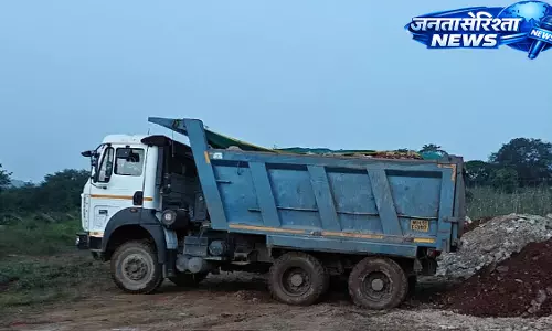 पावणे MIDC की खदान में गैर-कानूनी मिट्टी और गाद डालने के मामले में दो डंपर चालक गिरफ्तार पावणे MIDC की खदान में गैर-कानूनी मिट्टी और गाद डालने के मामले में दो डंपर चालक गिरफ्तार