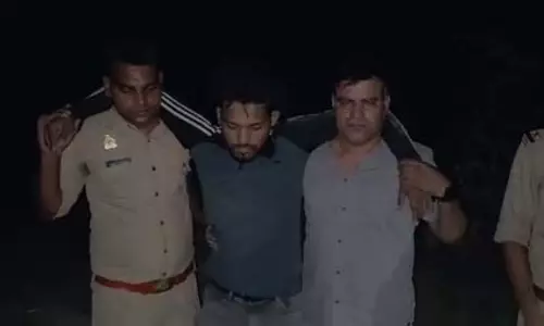 खुर्जा में मुठभेड़ के बाद बदमाश गिरफ्तार, पुलिस की गोली से घायल