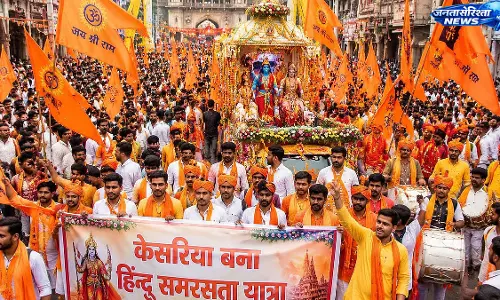 Rajmohalla से राजवाड़ा तक ‘केसरिया बाना’ यात्रा, एकता का संदेश
