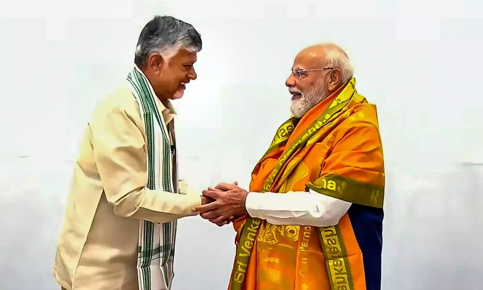 Andhra: नायडू ने प्रोजेक्ट के लिए फंड मंज़ूर करने पर पीएम मोदी का शुक्रिया अदा किया Andhra: नायडू ने प्रोजेक्ट के लिए फंड मंज़ूर करने पर पीएम मोदी का शुक्रिया अदा किया