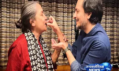 West Asia में तनाव के बीच सोने और चांदी की कीमतों में 2% तक की गिरावट आई West Asia में तनाव के बीच सोने और चांदी की कीमतों में 2% तक की गिरावट आई