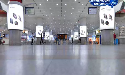 कुवैत ने अस्थायी बंद के बाद अपना एयरस्पेस फिर से खोला कुवैत ने अस्थायी बंद के बाद अपना एयरस्पेस फिर से खोला