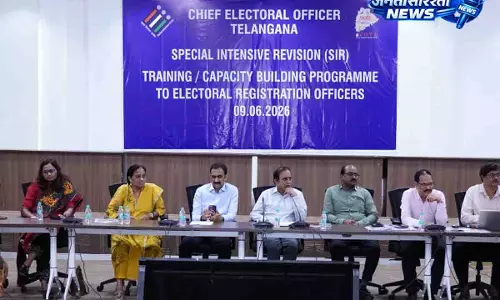 Telangana में SIR से पहले 88 लाख वोटर रिकॉर्ड्स चिन्हित Telangana में SIR से पहले 88 लाख वोटर रिकॉर्ड्स चिन्हित