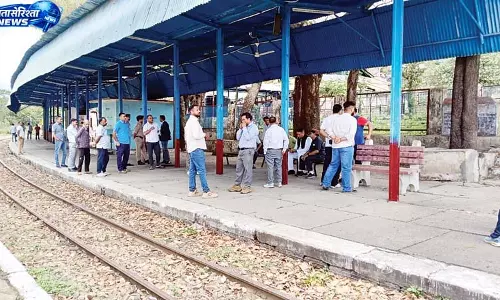 कांगड़ा रेल ट्रैक पर दो ट्रेन को छुट्टी, हर शुक्रवार सभी सेवाएं बंद कांगड़ा रेल ट्रैक पर दो ट्रेन को छुट्टी, हर शुक्रवार सभी सेवाएं बंद