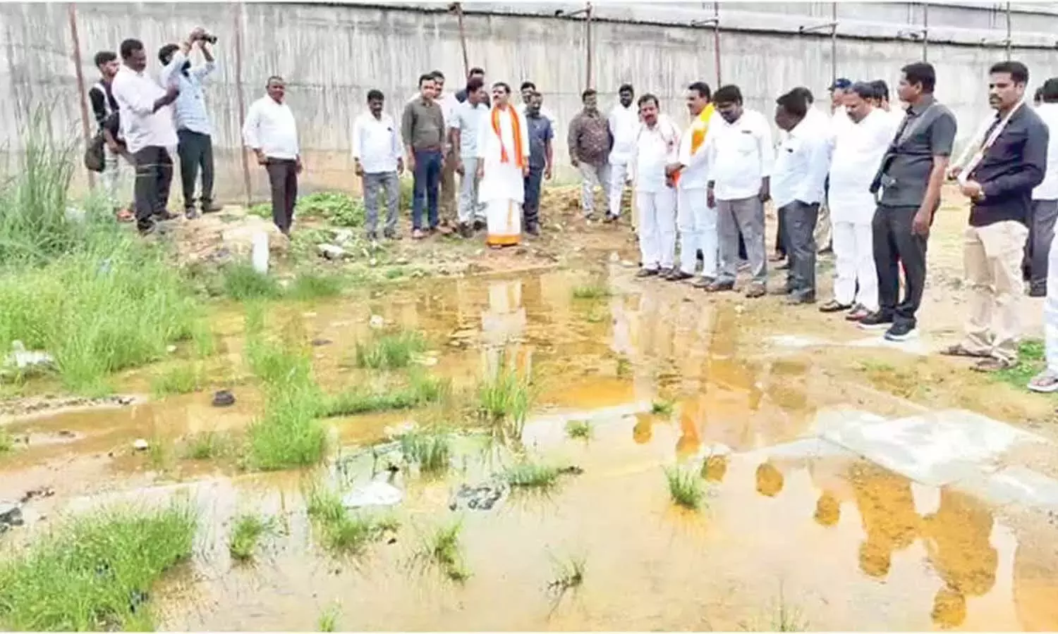 Andhra: BJP, TDP और JSP नेताओं ने कादिरी दरगाह में व्यवस्थित लूट का खुलासा किया Andhra: BJP, TDP और JSP नेताओं ने कादिरी दरगाह में व्यवस्थित लूट का खुलासा किया