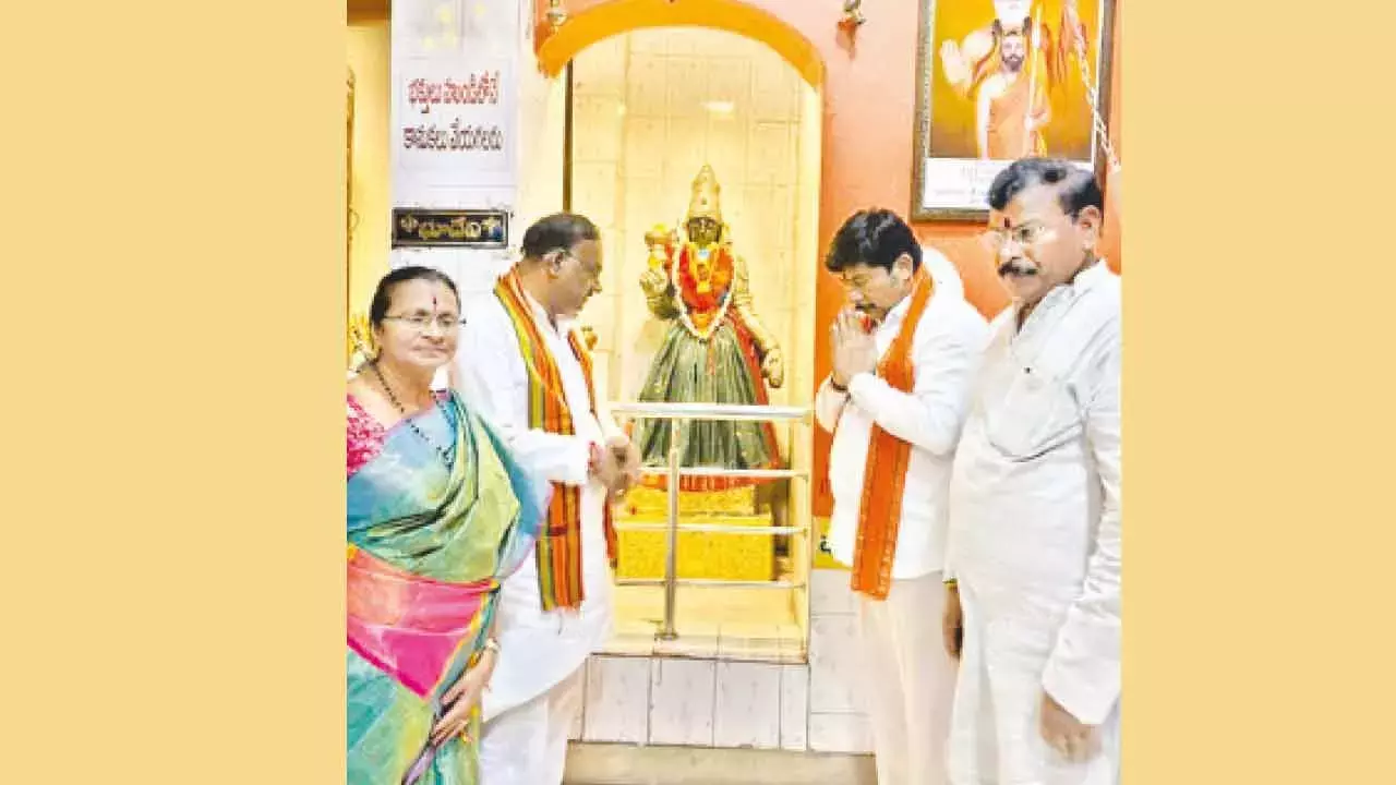 Telangana: बीजेपी ने मोदी के 12 साल के शासन की तारीफ़ की Telangana: बीजेपी ने मोदी के 12 साल के शासन की तारीफ़ की