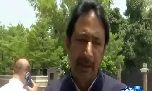 BJP का मुकाबला सिर्फ कांग्रेस कर सकती है, कांग्रेस–TMC विलय की अटकलों के बीच गुलाम अहमद मीर बोले BJP का मुकाबला सिर्फ कांग्रेस कर सकती है, कांग्रेस–TMC विलय की अटकलों के बीच गुलाम अहमद मीर बोले