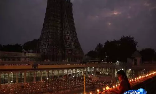 90% काम पूरा, Kumbabishekam तय समय पर: मंत्री रमेश ने मीनाक्षी अम्मन मंदिर का निरीक्षण किया 90% काम पूरा, Kumbabishekam तय समय पर: मंत्री रमेश ने मीनाक्षी अम्मन मंदिर का निरीक्षण किया