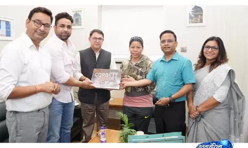 मैरी कॉम ने देहरादून में Uttarakhand के मुख्यमंत्री के प्रधान सचिव से की मुलाकात मैरी कॉम ने देहरादून में Uttarakhand के मुख्यमंत्री के प्रधान सचिव से की मुलाकात