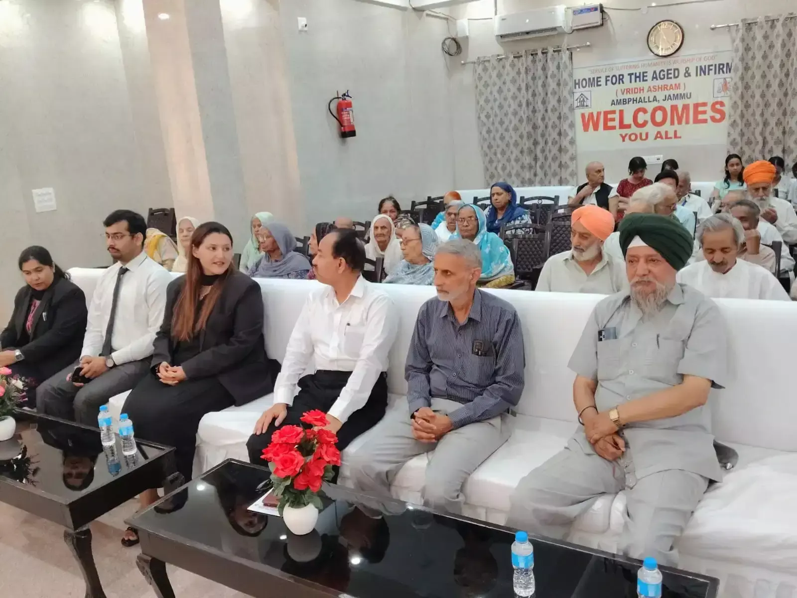 Jammu: बुजुर्गों के अधिकारों और कल्याणकारी योजनाओं पर जागरूकता कार्यक्रम Jammu: बुजुर्गों के अधिकारों और कल्याणकारी योजनाओं पर जागरूकता कार्यक्रम