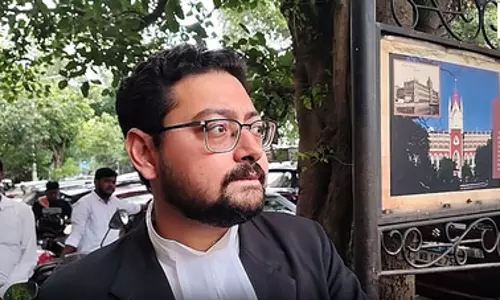 अभिषेक बनर्जी के कर्मचारी नहीं हैं, हम पर शर्तें नहीं थोप सकते: कल्याण बनर्जी के बेटे अभिषेक बनर्जी के कर्मचारी नहीं हैं, हम पर शर्तें नहीं थोप सकते: कल्याण बनर्जी के बेटे