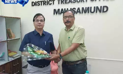 जिले में संभागीय संयुक्त संचालक द्वारा कोषालय का ऑडिट का किया निरीक्षण