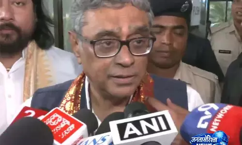 पश्चिम बंगाल के वित्त मंत्री स्वपन दासगुप्ता ने राज्य के बजट में उत्तर बंगाल पर ध्यान देने का भरोसा दिलाया