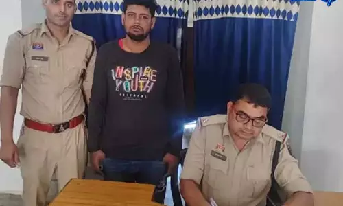 भैरव बाबा मंदिर के पास नशीली टेबलेट के साथ युवक गिरफ्तार भैरव बाबा मंदिर के पास नशीली टेबलेट के साथ युवक गिरफ्तार