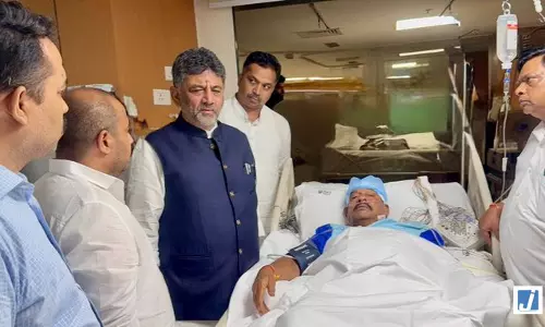 सीएम डीके शिवकुमार ने दिल्ली में कांग्रेस विधायक के. शादक्षरी से की मुलाकात