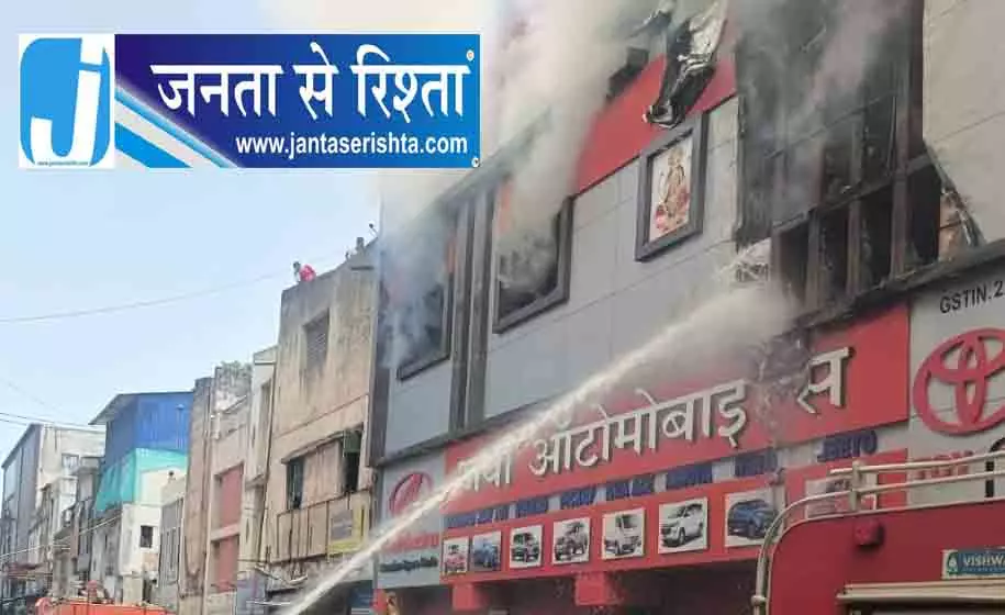 MG रोड के ऑटोमोबाइल शॉप में लगी आग