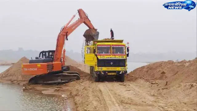 Garhwa ; नदी घाटों पर 200 मीटर दायरे में निषेधाज्ञा लागू, अवैध बालू खनन पर रोक Garhwa ; नदी घाटों पर 200 मीटर दायरे में निषेधाज्ञा लागू, अवैध बालू खनन पर रोक