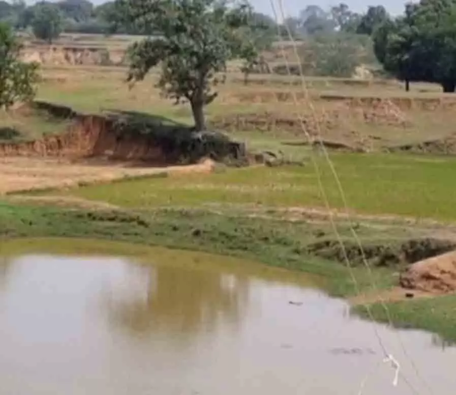 जशपुर के नीमगांव में जल संरक्षण की अनूठी मिसाल जशपुर के नीमगांव में जल संरक्षण की अनूठी मिसाल