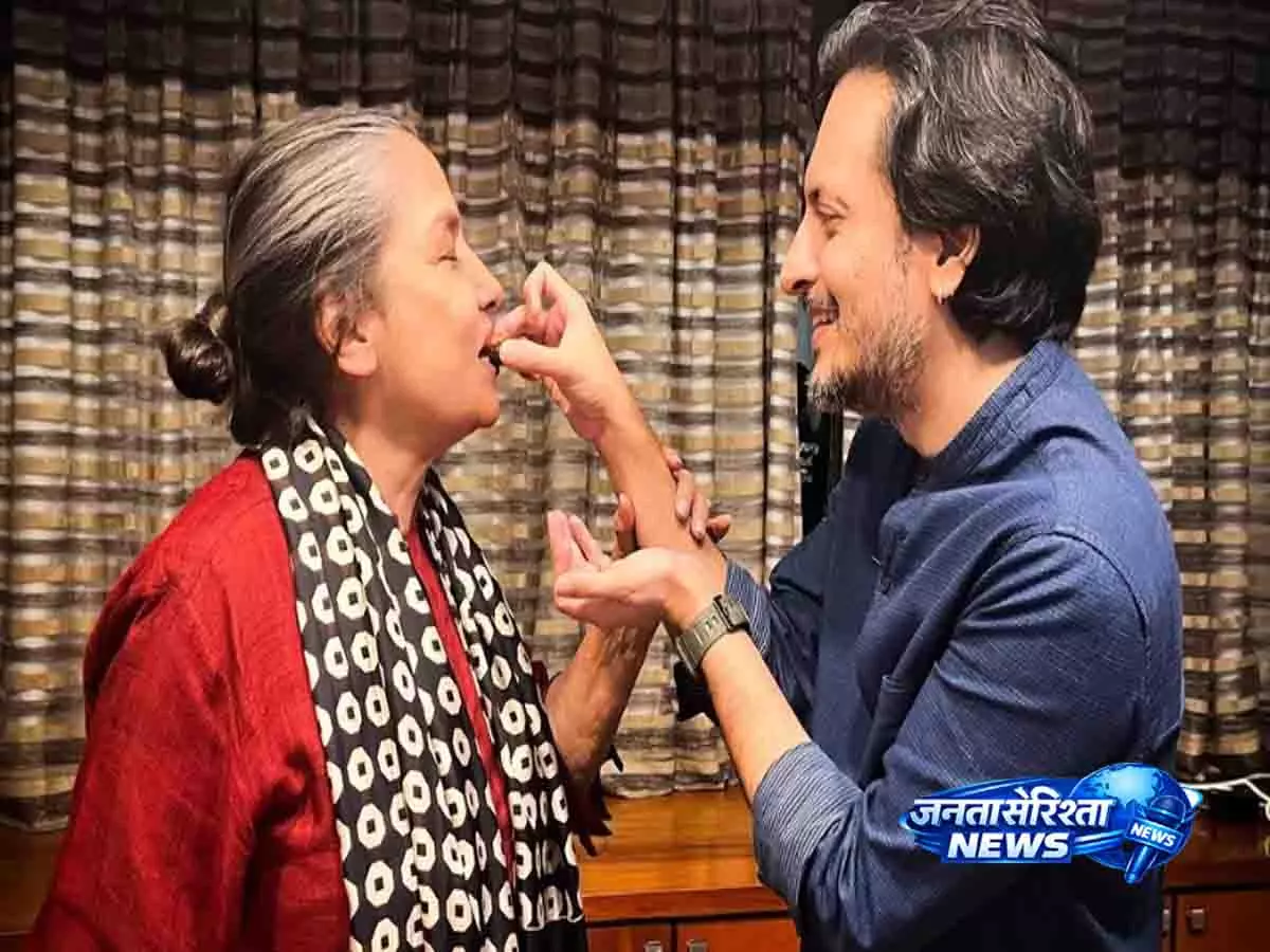 Shabana Azmi अपने करियर में पहली बार आवारापन 2 में विलेन का किरदार निभाएंगी Shabana Azmi अपने करियर में पहली बार आवारापन 2 में विलेन का किरदार निभाएंगी