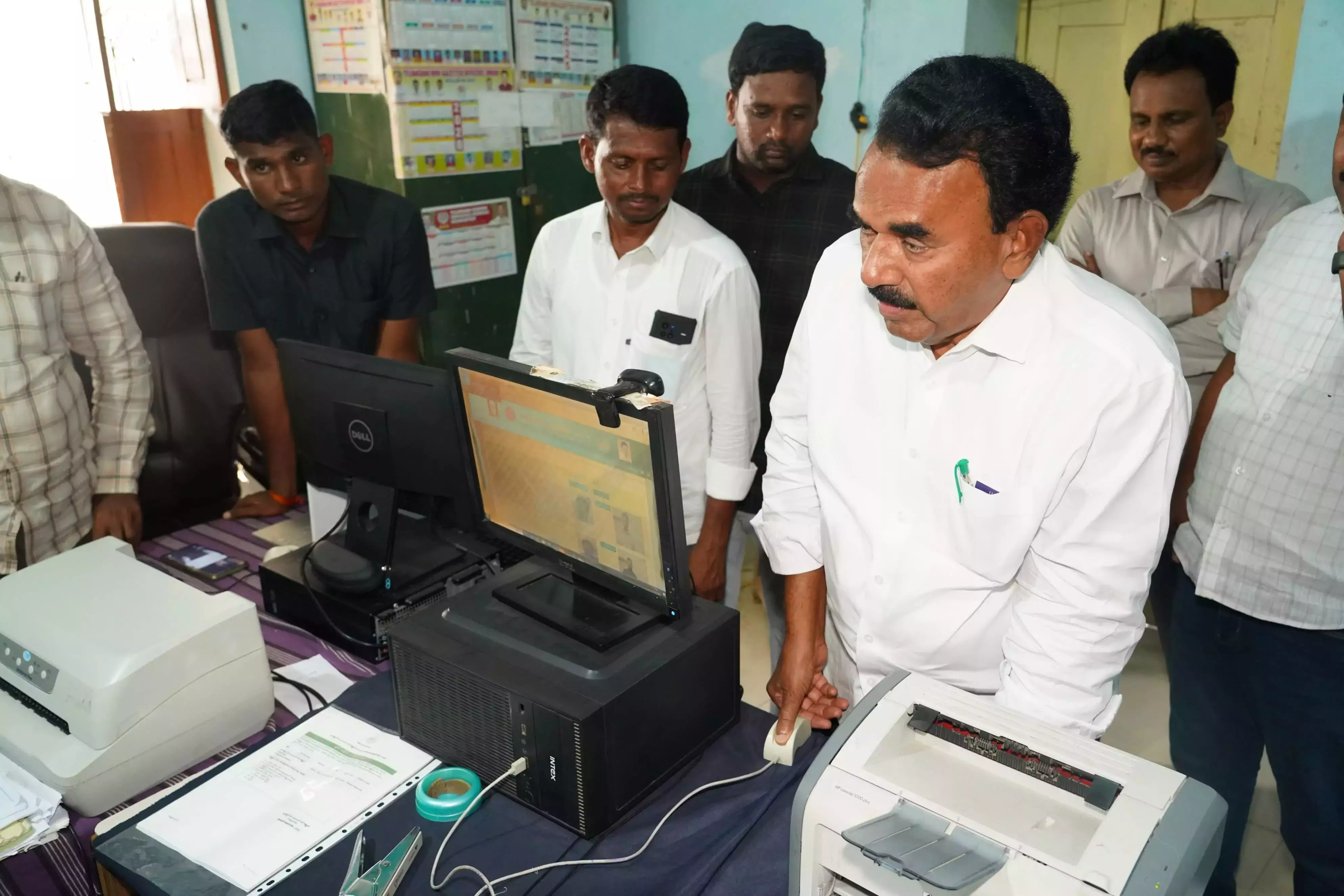 Telangana: जुपल्ली ने कोल्लापुर निर्वाचन क्षेत्र में मिनी स्टेडियम के लिए 4 एकड़ ज़मीन दान की
