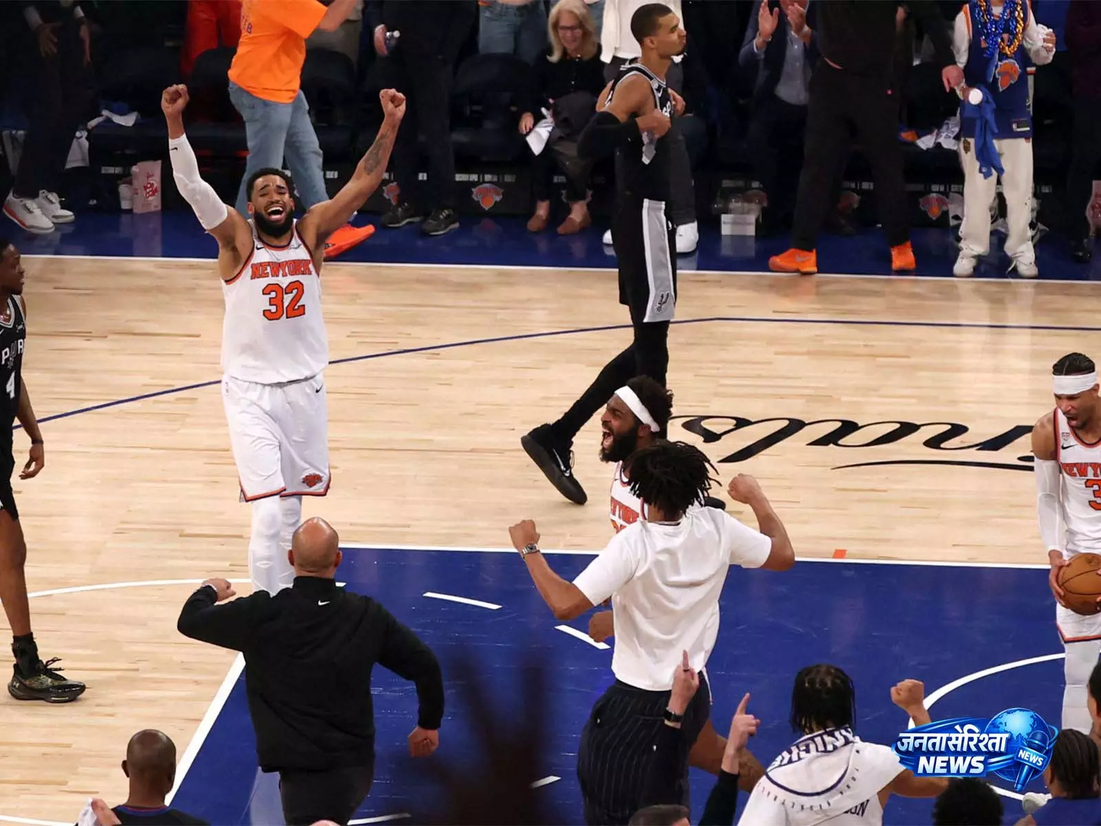 New York Knicks ने फ़ाइनल में ऐतिहासिक वापसी करते हुए गेम 4 में सैन एंटोनियो स्पर्स को 107-106 से हराया New York Knicks ने फ़ाइनल में ऐतिहासिक वापसी करते हुए गेम 4 में सैन एंटोनियो स्पर्स को 107-106 से हराया