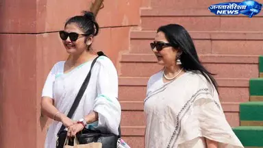 Delhi मुलाकात से बढ़ी सियासी हलचल Delhi मुलाकात से बढ़ी सियासी हलचल