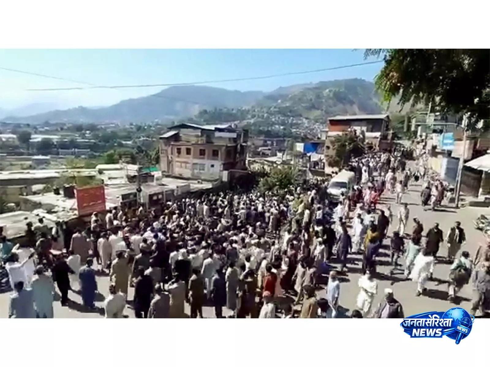PoJK के डेरा ईदगाह में नई झड़पों के बीच पाकिस्तानी सेना को जनता के विरोध का सामना करना पड़ रहा PoJK के डेरा ईदगाह में नई झड़पों के बीच पाकिस्तानी सेना को जनता के विरोध का सामना करना पड़ रहा