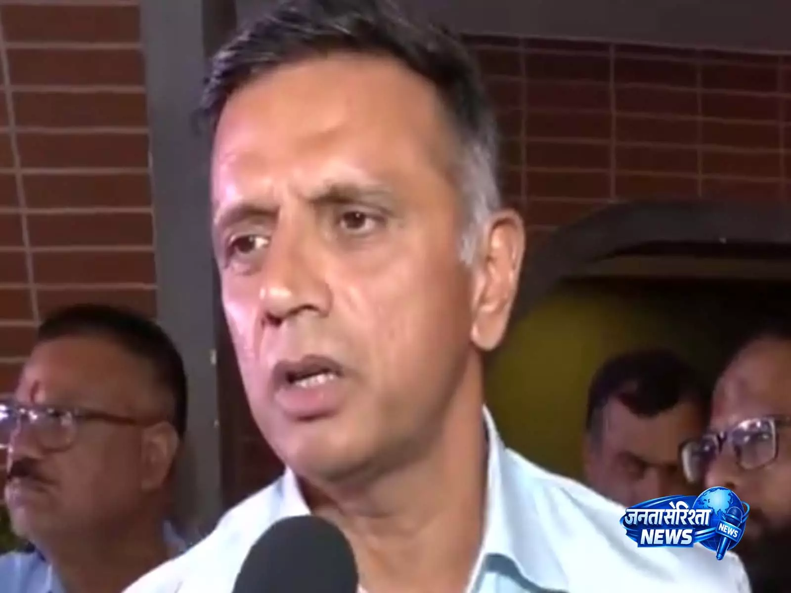 Rahul Dravid ने महाराजा ट्रॉफी 2026 का अनावरण किया, युवा प्रतिभाओं के लिए इसे एक बेहतरीन मंच बताया Rahul Dravid ने महाराजा ट्रॉफी 2026 का अनावरण किया, युवा प्रतिभाओं के लिए इसे एक बेहतरीन मंच बताया