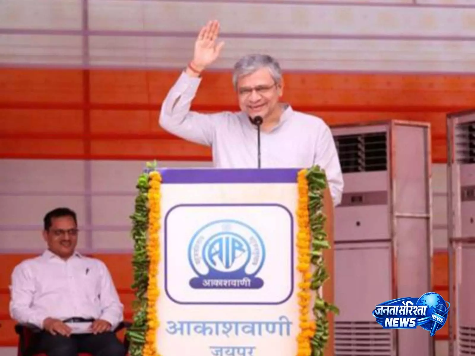 अश्विनी वैष्णव ने जैसलमेर के रामगढ़ में 20 किलोवाट आकाशवाणी FM ट्रांसमीटर का किया उद्घाटन
