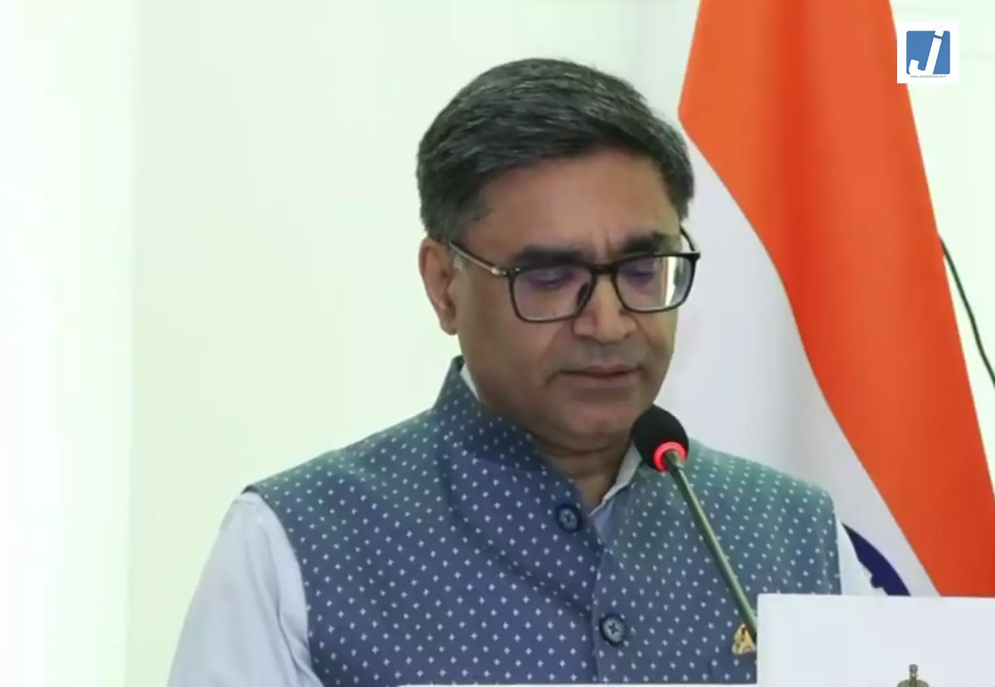 भारत-रूस साझेदारी को नई मजबूती, BRICS शिखर सम्मेलन में पुतिन के स्वागत की तैयारी भारत-रूस साझेदारी को नई मजबूती, BRICS शिखर सम्मेलन में पुतिन के स्वागत की तैयारी