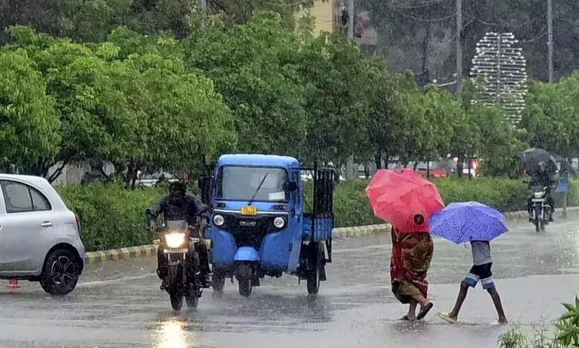 Andhra: आंध्र प्रदेश के और इलाकों में पहुंचा मानसून Andhra: आंध्र प्रदेश के और इलाकों में पहुंचा मानसून
