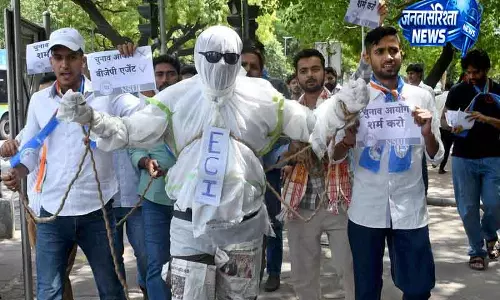 Delhi पुलिस ने चुनाव आयोग मुख्यालय जा रहे NSUI मार्च को रोका