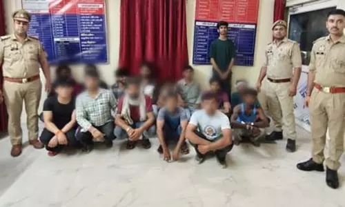 सेंट्रल नोएडा पुलिस का बड़ा अभियान, सार्वजनिक स्थानों पर शराब पीने वाले 414 लोगों पर कार्रवाई