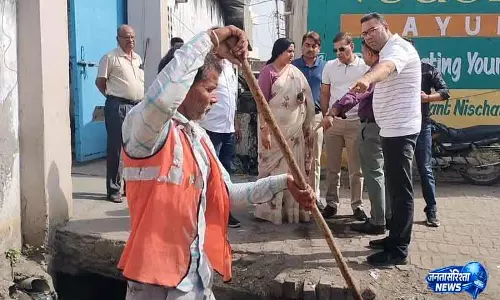 Haryana के जगाधरी में नाले की सफाई और अतिक्रमण हटाया Haryana के जगाधरी में नाले की सफाई और अतिक्रमण हटाया