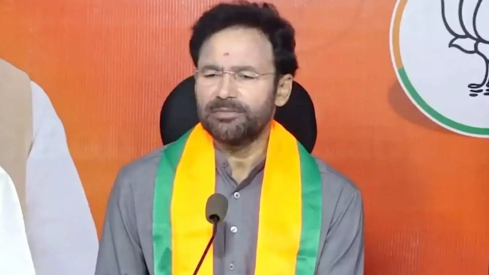 Hyderabad: केंद्रीय मंत्री किशन रेड्डी ने VBRMG योजना के क्रियान्वयन में तेजी लाने की अपील Hyderabad: केंद्रीय मंत्री किशन रेड्डी ने VBRMG योजना के क्रियान्वयन में तेजी लाने की अपील