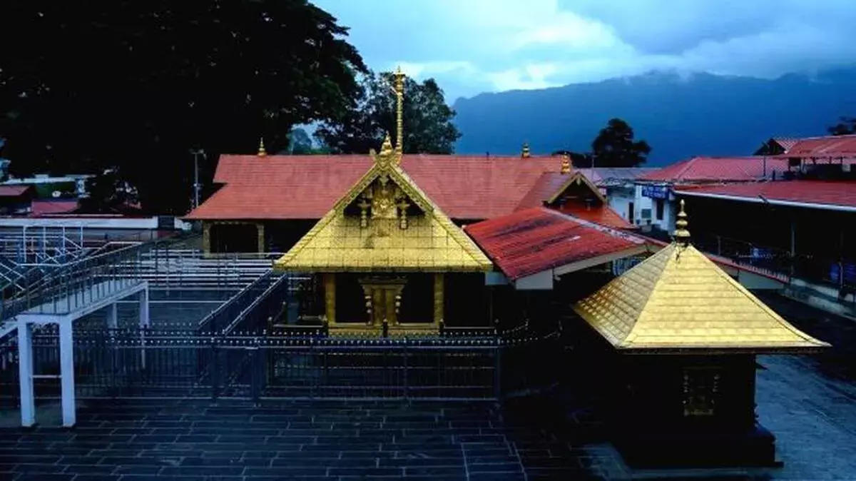 Sabarimala सोना चोरी मामले में और जांच के लिए एक स्पेशल टीम जा रही Sabarimala सोना चोरी मामले में और जांच के लिए एक स्पेशल टीम जा रही