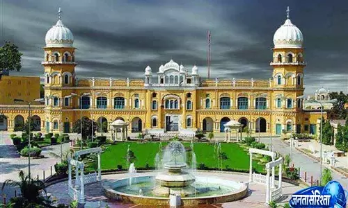 Punjab भारत से ननकाना साहिब के लिए रवाना हुई पवित्र पालकी Punjab भारत से ननकाना साहिब के लिए रवाना हुई पवित्र पालकी