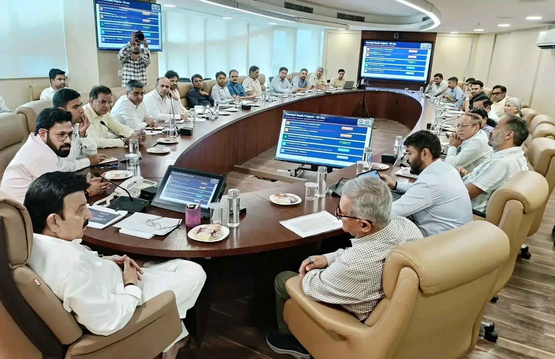 Gurugram: गुरुग्राम में जाम से राहत की तैयारी, 8 नए फ्लाईओवर- अंडरपास का निर्माण Gurugram: गुरुग्राम में जाम से राहत की तैयारी, 8 नए फ्लाईओवर- अंडरपास का निर्माण