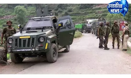 Rajouri में एंटी-टेरर ऑपरेशन 20वें दिन भी जारी Rajouri में एंटी-टेरर ऑपरेशन 20वें दिन भी जारी