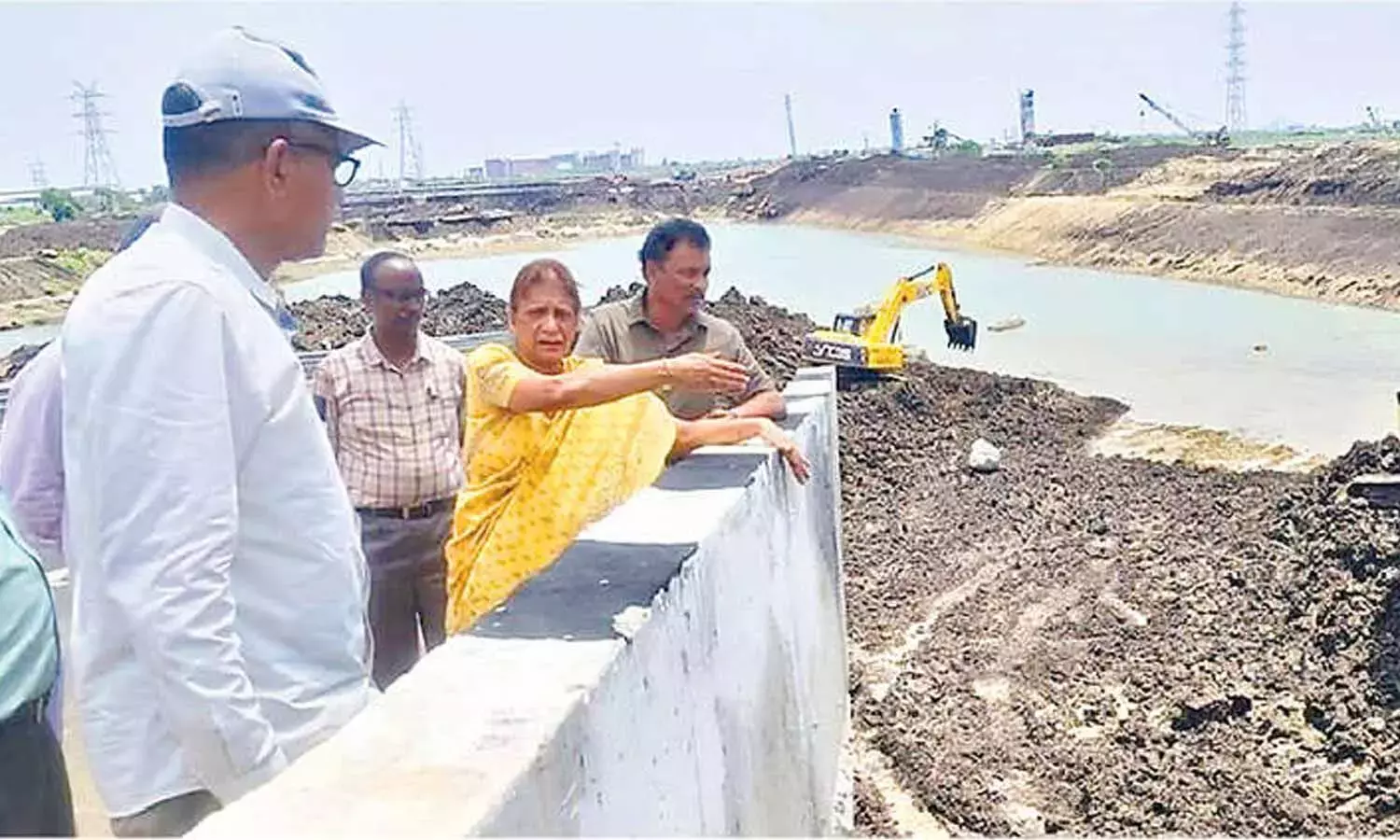 Andhra: अमरावती में बाढ़ नियंत्रण कार्यों पर ज़ोर Andhra: अमरावती में बाढ़ नियंत्रण कार्यों पर ज़ोर