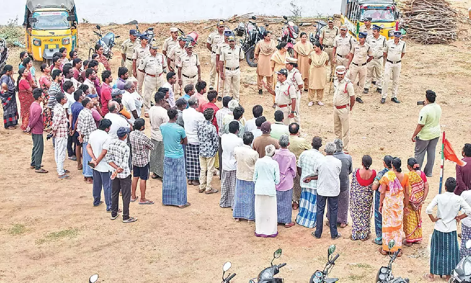 Andhra: कालिगिरी में घेराबंदी और तलाशी अभियान चलाया गया Andhra: कालिगिरी में घेराबंदी और तलाशी अभियान चलाया गया