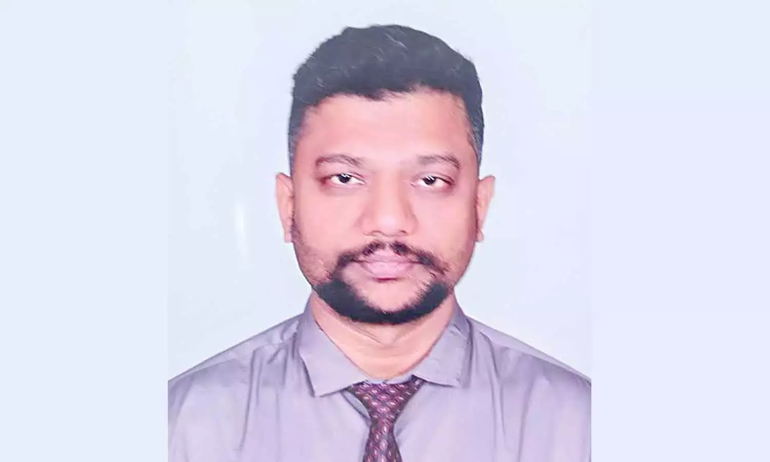 Andhra: ओमान तट के पास मारे गए 3 भारतीयों में विजाग का मरीन इंजीनियर भी शामिल Andhra: ओमान तट के पास मारे गए 3 भारतीयों में विजाग का मरीन इंजीनियर भी शामिल