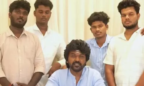 Raghava Lawrence ने राजनीति में आने को लेकर फैंस से राय मांगी Raghava Lawrence ने राजनीति में आने को लेकर फैंस से राय मांगी