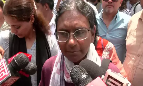 SC ने राज्यसभा नामांकन रद्द किए जाने को चुनौती देने वाली मीनाक्षी नटराजन की याचिका खारिज कर दी SC ने राज्यसभा नामांकन रद्द किए जाने को चुनौती देने वाली मीनाक्षी नटराजन की याचिका खारिज कर दी