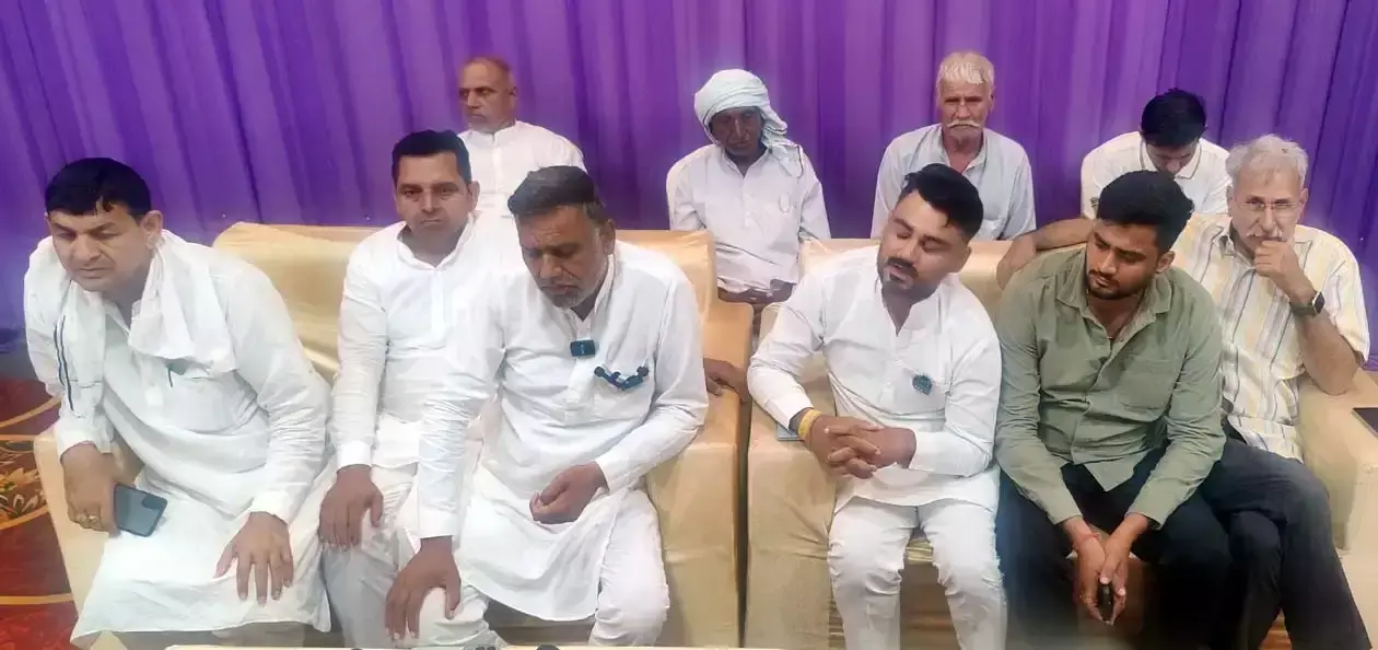 Hansi: महाराजा अरुट द्वार नामकरण विवाद में हांसी में तनाव Hansi: महाराजा अरुट द्वार नामकरण विवाद में हांसी में तनाव