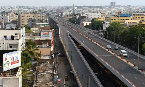 PVNR एक्सप्रेसवे पर हादसों में बढ़ोतरी, सुरक्षा पर सवाल PVNR एक्सप्रेसवे पर हादसों में बढ़ोतरी, सुरक्षा पर सवाल