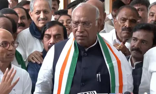 Mallikarjun Kharge ने सोनिया गांधी को दिया श्रेय, राज्यसभा में निर्विरोध निर्वाचन Mallikarjun Kharge ने सोनिया गांधी को दिया श्रेय, राज्यसभा में निर्विरोध निर्वाचन