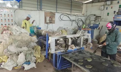 पर्यावरण संरक्षण और ग्रामीण उद्यमिता की मिसाल पर्यावरण संरक्षण और ग्रामीण उद्यमिता की मिसाल
