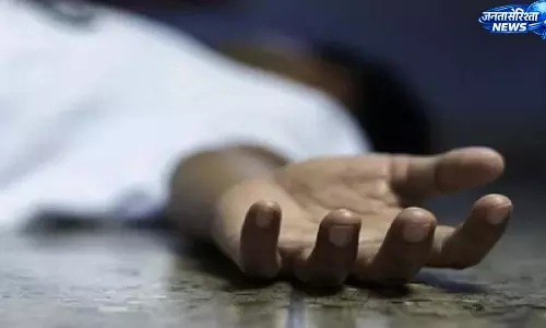 रायपुर में सड़क हादसे में युवक की मौत, डंपर की टक्कर से बाइक सवार की गई जान रायपुर में सड़क हादसे में युवक की मौत, डंपर की टक्कर से बाइक सवार की गई जान