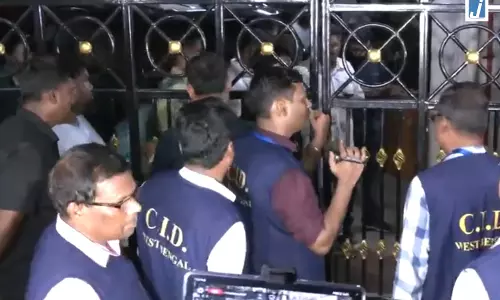 साइबर मामले में अभिषेक बनर्जी को CID का समन, 16 जून को पेश होने के निर्देश साइबर मामले में अभिषेक बनर्जी को CID का समन, 16 जून को पेश होने के निर्देश